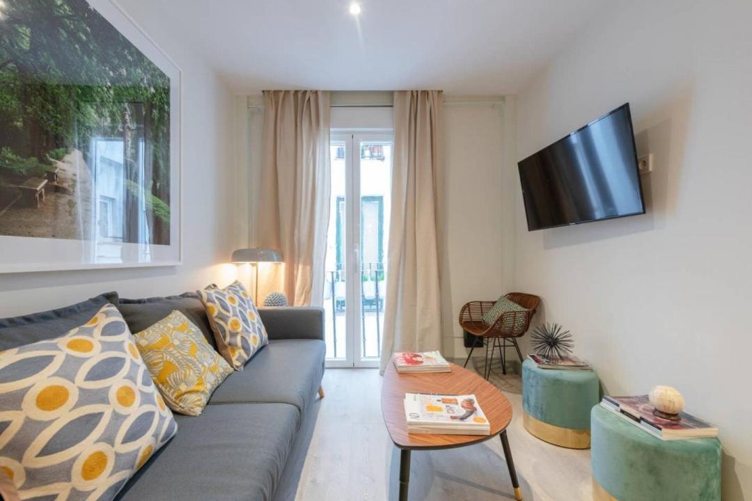 Sophisticated Brand New Flat Apartment มาดริด ภายนอก รูปภาพ