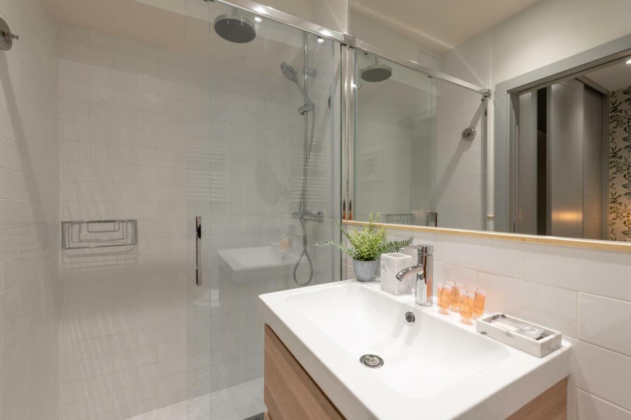 Sophisticated Brand New Flat Apartment มาดริด ภายนอก รูปภาพ