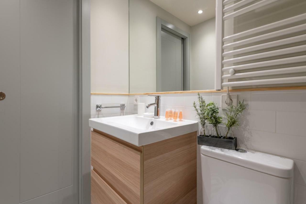 Sophisticated Brand New Flat Apartment มาดริด ภายนอก รูปภาพ
